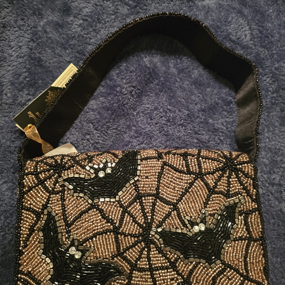 Viral Made In India Beaded Bat Bag - Picture 1 of 6